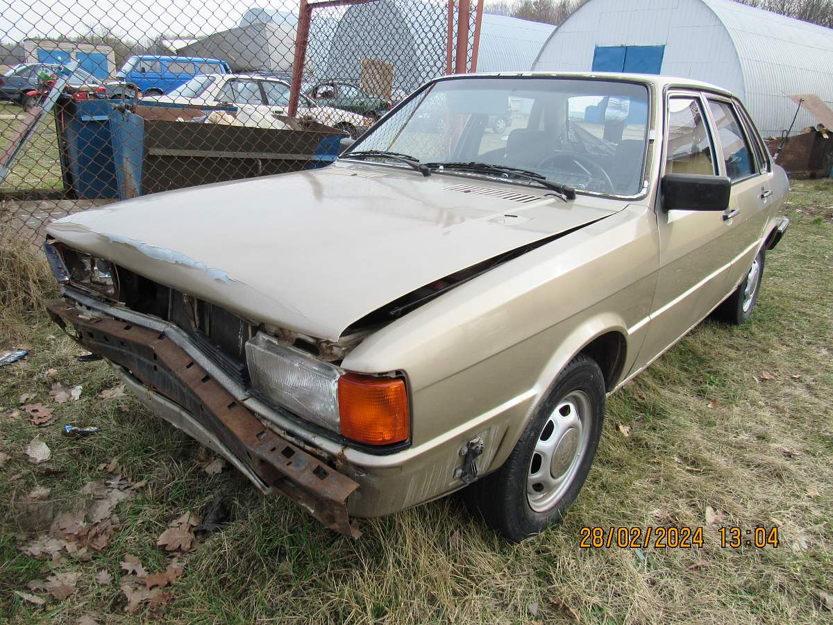 Купить автомобиль Audi 80, 1984 г. в д. Мировщина - цена 1000 рублей, фото,  характеристики.