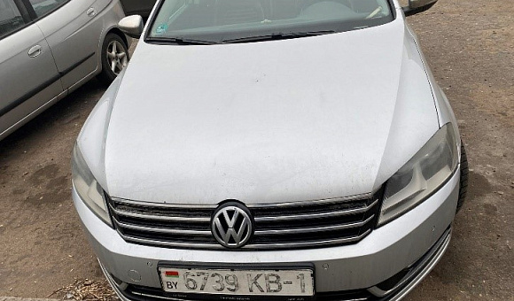 Volkswagen Passat, 2011