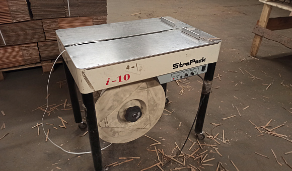 Полуавтоматическая машина для упаковки ПП лентой i-10 ЕНАОФ