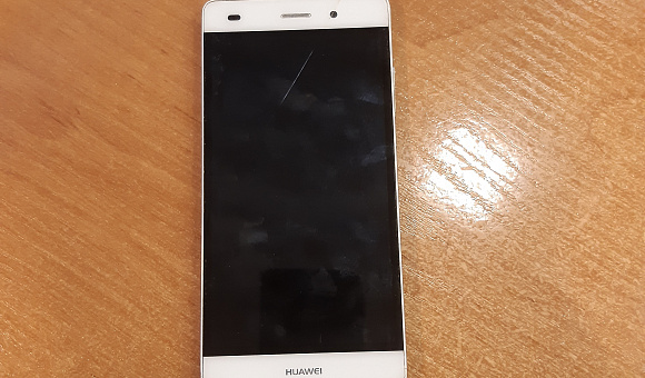 Смартфон HUAWEI P8 Lite 