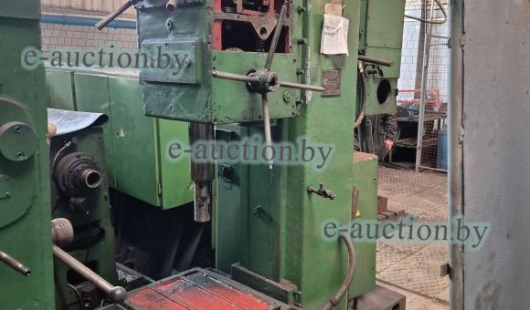 Станок вертикально-сверлильный универсальный одношпиндельный 2Н135