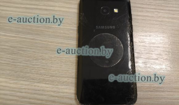 Смартфон Samsung Galaxy A3 2/16GB