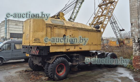 Передвижной пневмоколесный кран КС 5363