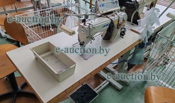 Одноигольная прямострочная швейная машина JUKI DLU-5490N-7
