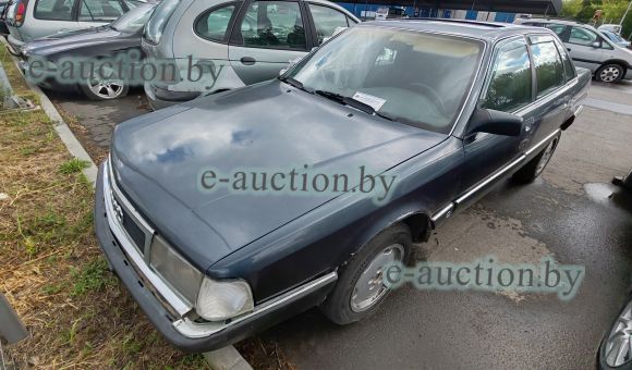 Audi 100