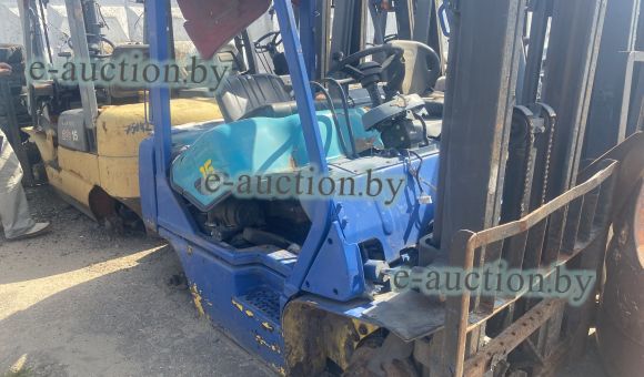 Автопогрузчик Komatsu FD15 T-17