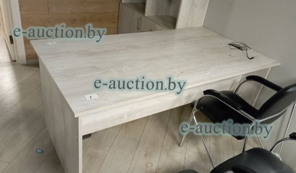 Стол светлый №1