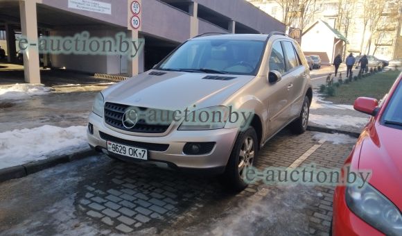 Mercedes-Benz ML350, 2005