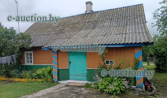 1/3 доля в праве собственности на жилой дом в д. Жалабы (Щучинский район), площадью 37.4м²