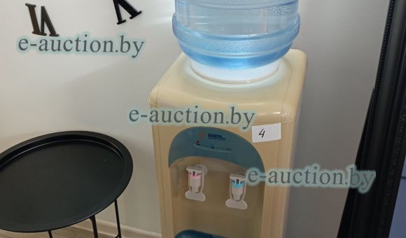 Кулер для воды с бутылью №4