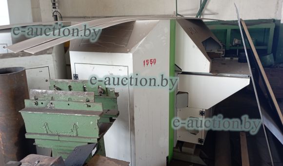 Станок сверлильный проходного типа Livra