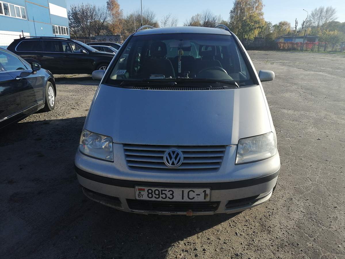 Купить автомобиль Volkswagen Sharan, 0 г. в г. Брест - цена 12672.32  рублей, фото, характеристики.