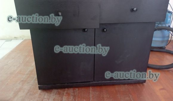 Комод черного цвета