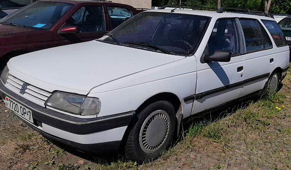 Peugeot 405, год выпуска не определён