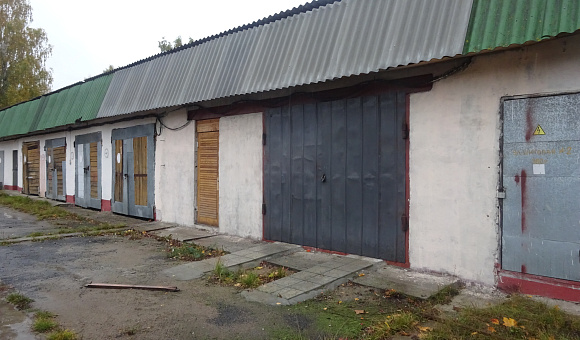 Здание гаража на 6 боксов в г. Борисове, площадью 179.8м²