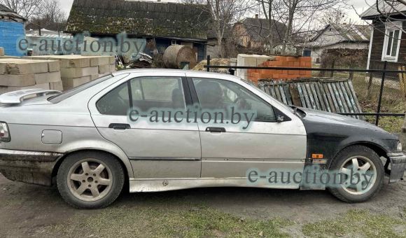 BMW 318i, 1998