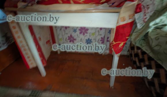 Стол кухонный