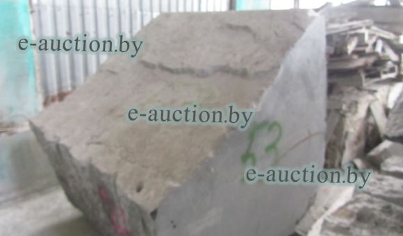  Блок колотый из лабрадорита 