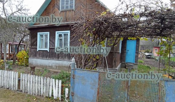 1/2 доля в праве собственности на садовый дом в СТ Заря (Пуховичский район), площадью 41.1 м²