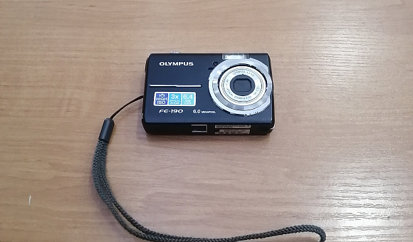 Цифровой фотоаппарат OLIMPUS EE-190