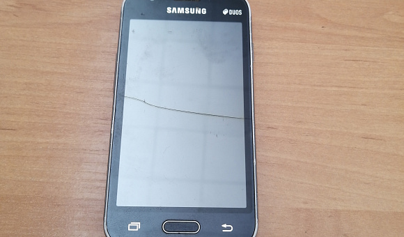 Мобильный телефон Samsung J1 MINI