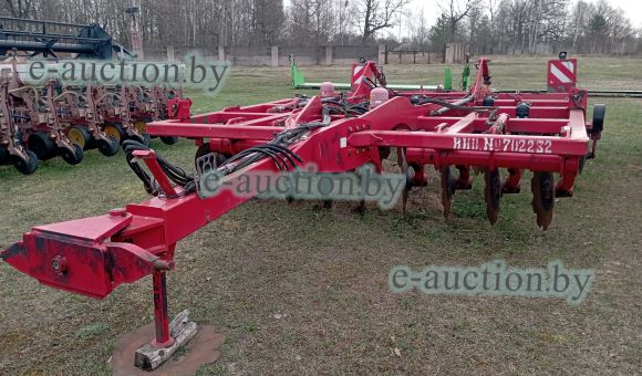 Культиватор Tiger 4MT HORSCH с навесным бункером