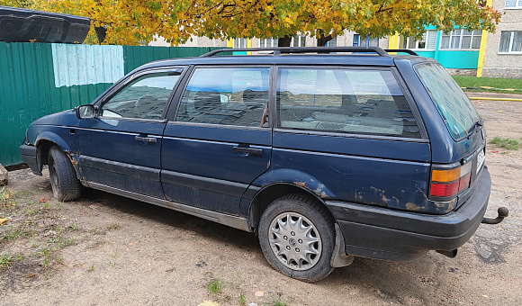 Volkswagen Passat, 1990