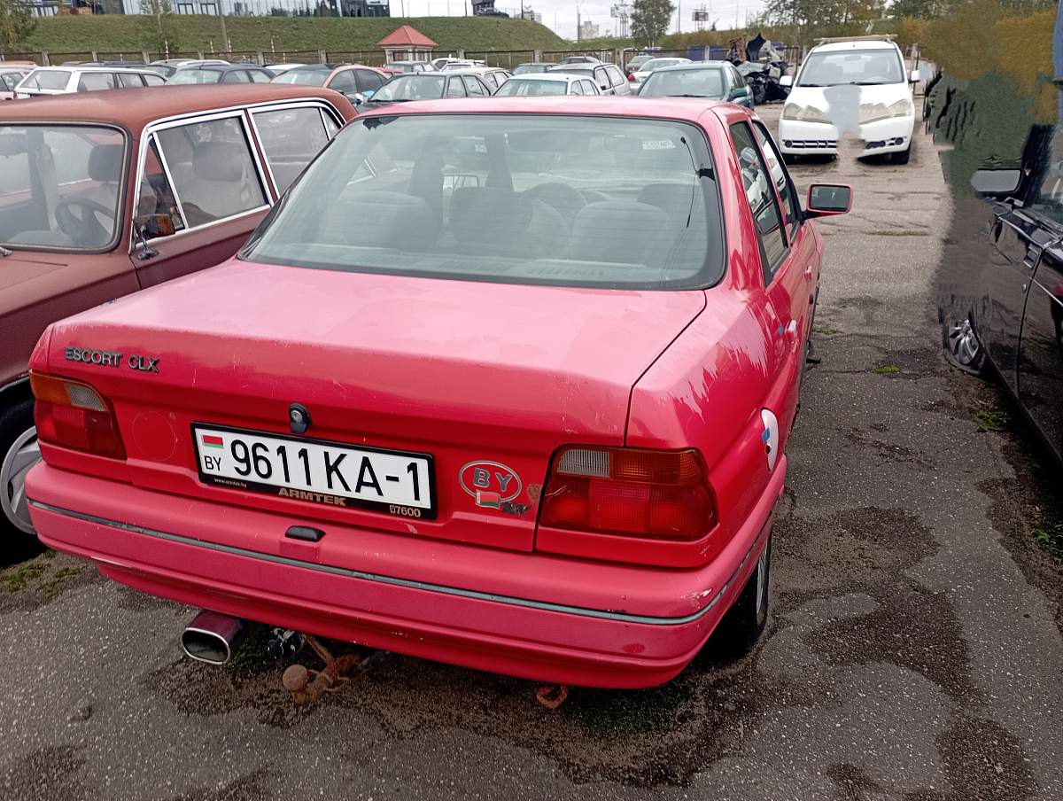 Купить автомобиль Ford Escort, 1994 г. в г. Минск - цена 1300 рублей, фото,  характеристики.