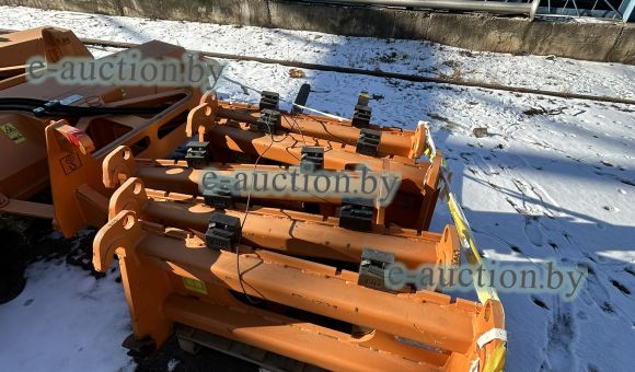 Вилы грузовые 211.45.43.000