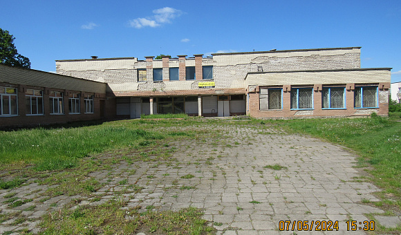 13/50 долей в праве собственности на торговый центр в д. Головачи (Гродненский район), площадью 1597м²