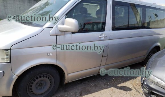 Volkswagen Caravelle, 2005