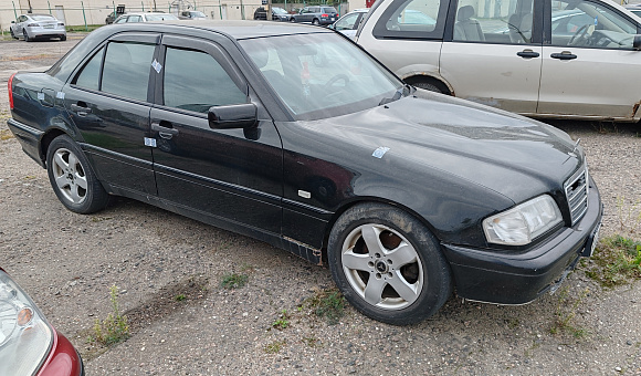 Mercedes-Benz C220, 1998