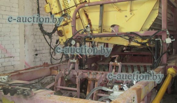 Комбайн картофелеуборочный полуприцепной ПКК-2-05 "Палессе РТ25", 2011