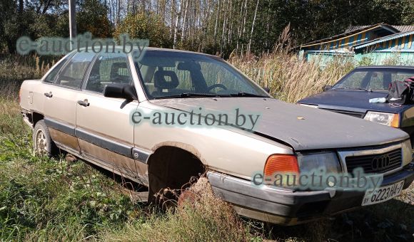 Audi 100, год выпуска не определён