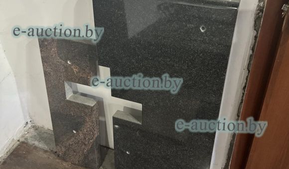 Комплекс из двух стелл 