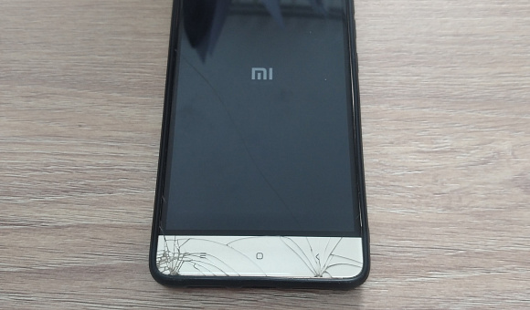 Мобильный телефон Xiaomi Redmi 4