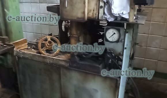 Стенд для проверки топливных насосов и форсунок