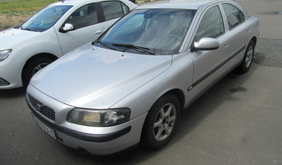 Volvo S60, 2002
