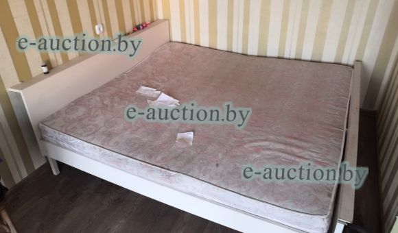Кровать двуспальная