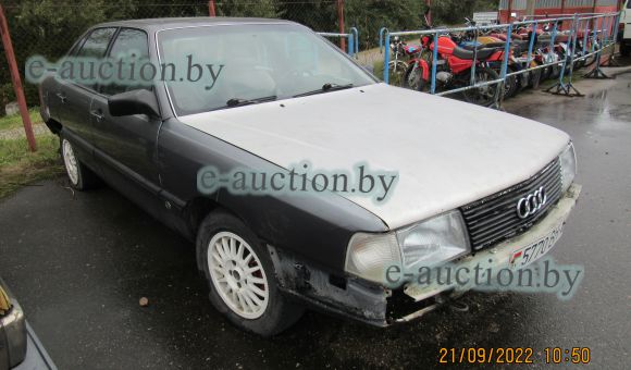 Audi 100, год выпуска не определён