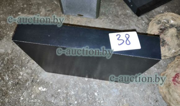 Полка настенная черного цвета №38