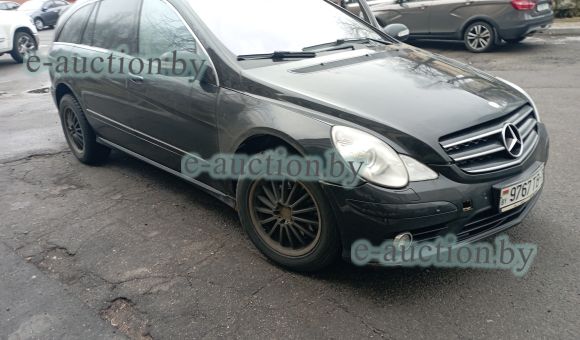 Mercedes-Benz R500, 2009