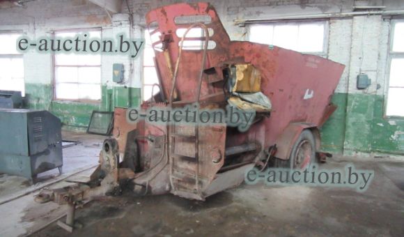 Измельчитель-смеситель-раздатчик кормов ИСРВ-12