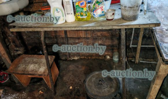 Стол кухонный