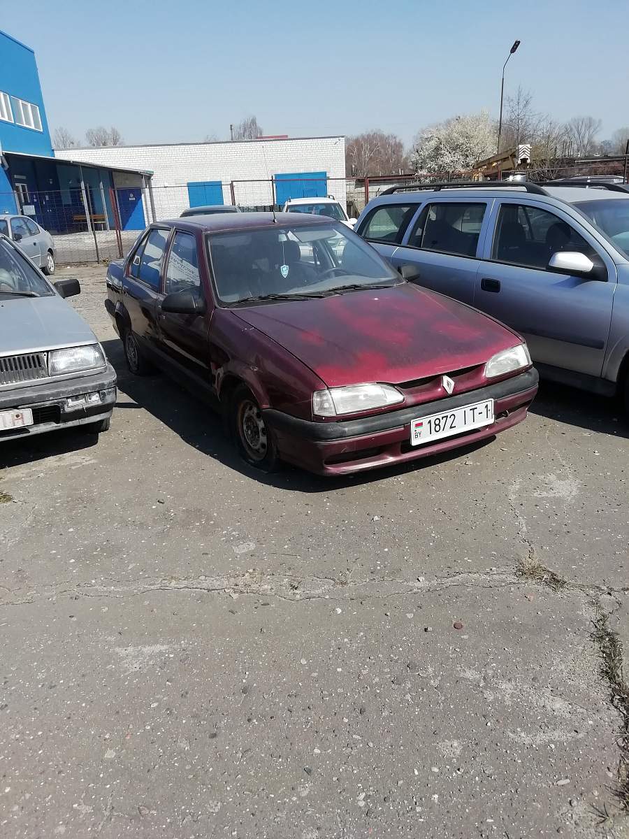 Купить автомобиль Renault 19, 0 г. в г. Брест - цена 304.8 рублей, фото,  характеристики.