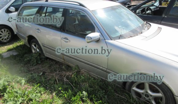 Mercedes-Benz E220, 2002