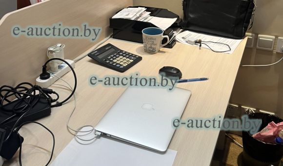 Стол с 3-мя ящиками №28 (бежевый+коричневый цвет) №28