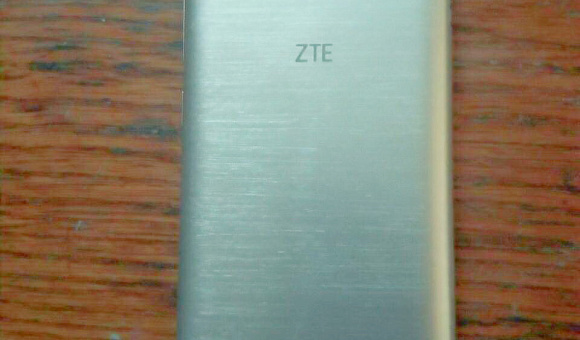 Мобильный телефон ZTE Blade Q Pro
