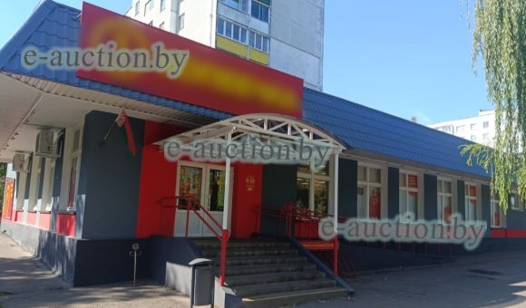 Здание магазина в г. Слуцке площадью 1515 м²
