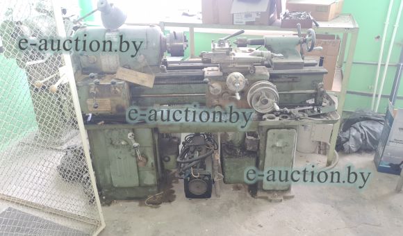 Станок токарный